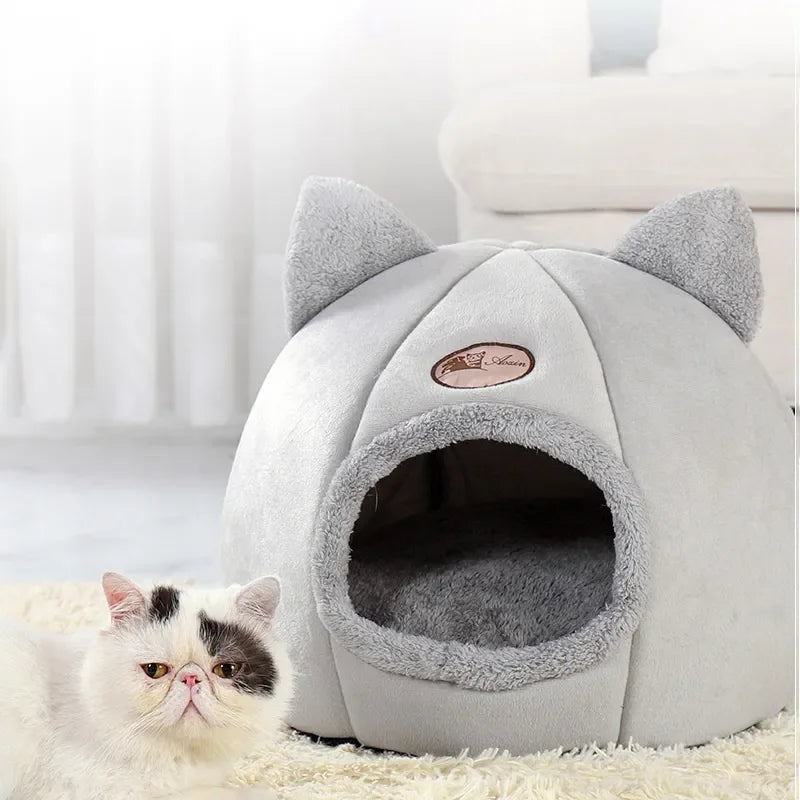 UrbanNest — Cozy Winter Cave Bed for Cats and Small Dogs