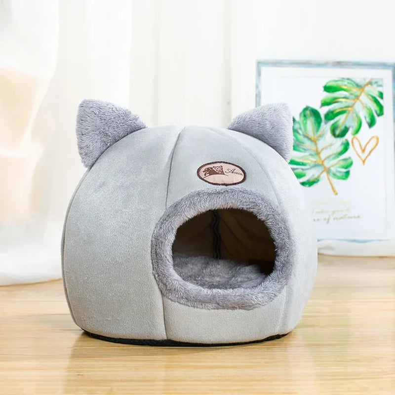 UrbanNest — Cozy Winter Cave Bed for Cats and Small Dogs